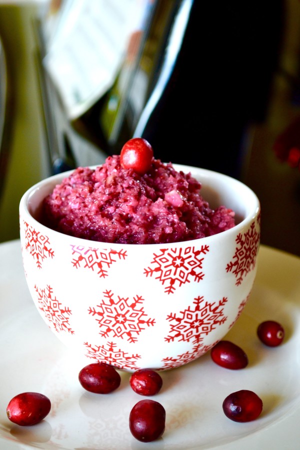 Paleo Raw Cranberry Sauce - Fresh Fit N Healthy