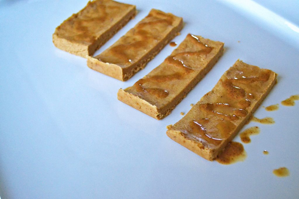 banana bread protein bars