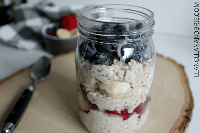 Berry Overnight Oats