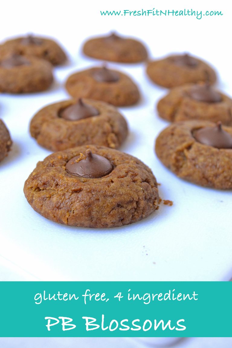 Gluten Free Peanut Butter Cookies {4 Ingredients}